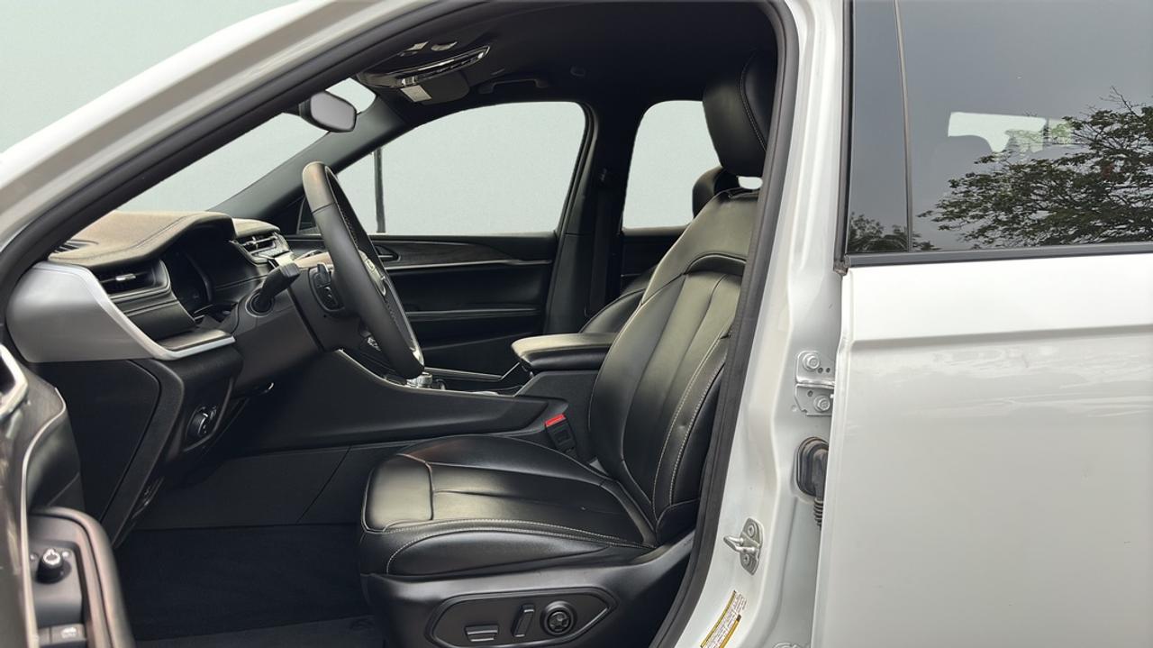 2024 Jeep Grand Cherokee LIMITED L Photo