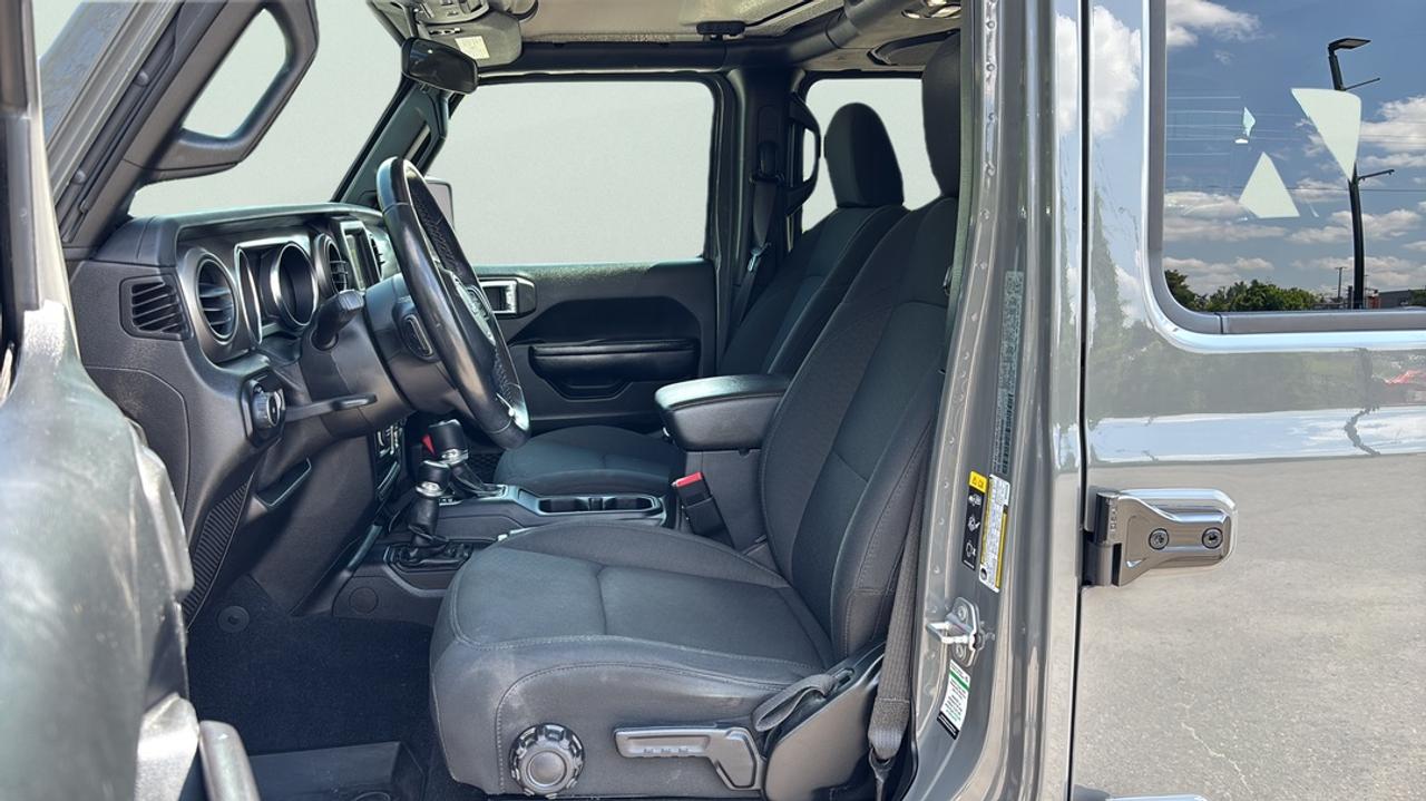 2021 Jeep Wrangler Sport S Photo
