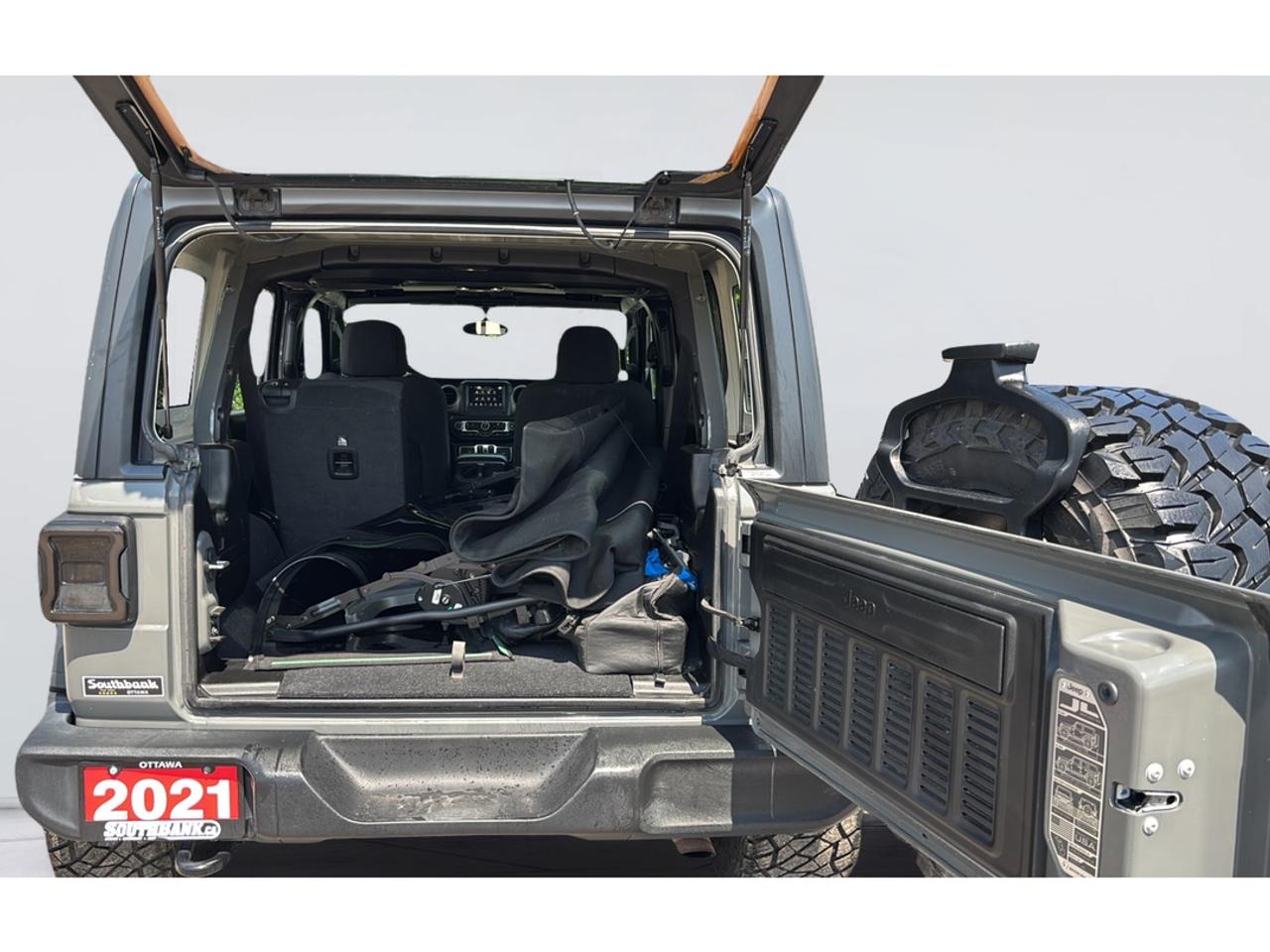 2021 Jeep Wrangler Sport S Photo