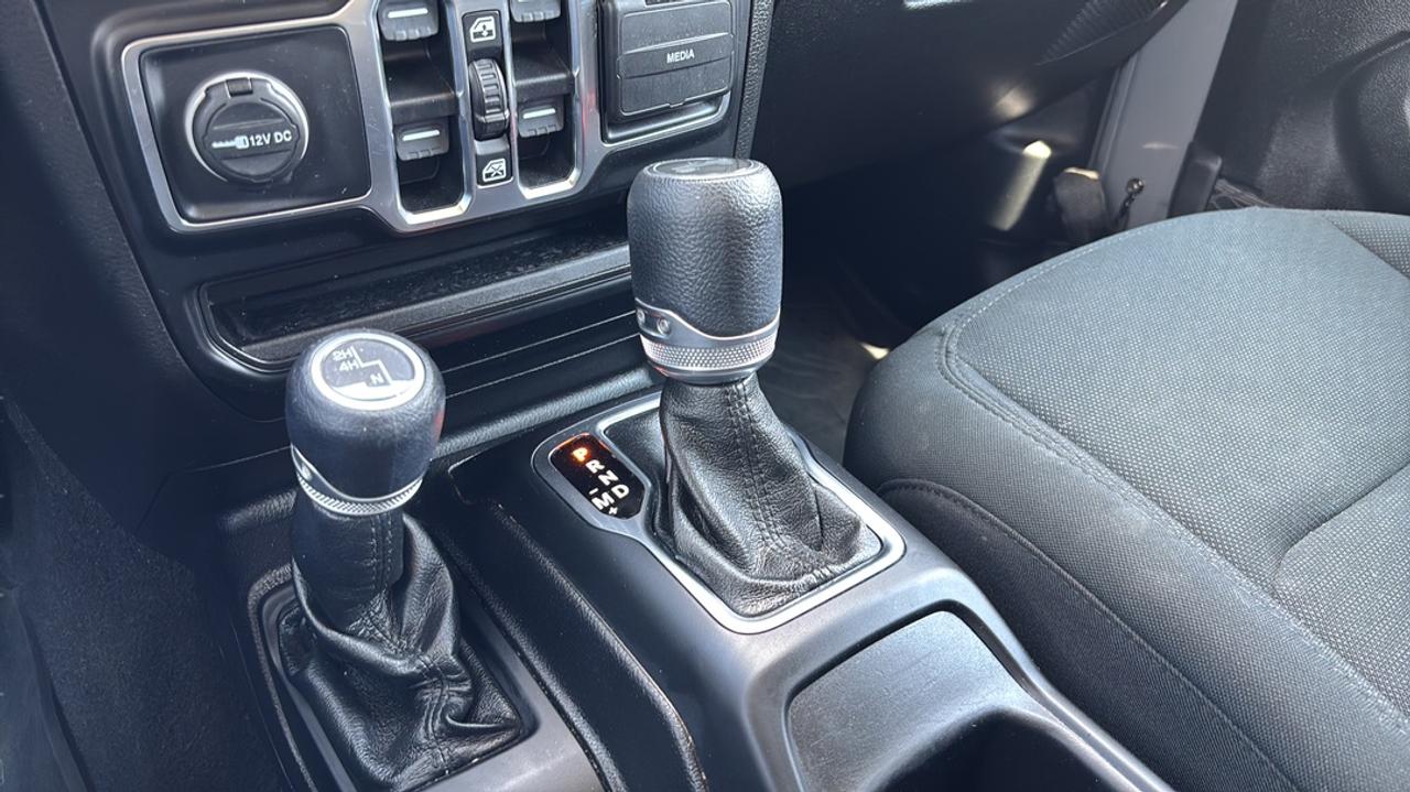 2021 Jeep Wrangler Sport S Photo