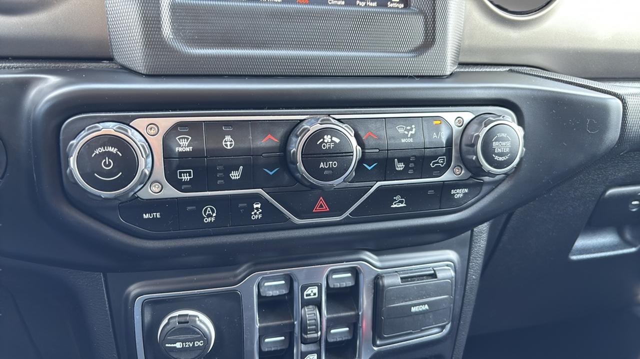 2021 Jeep Wrangler Sport S Photo