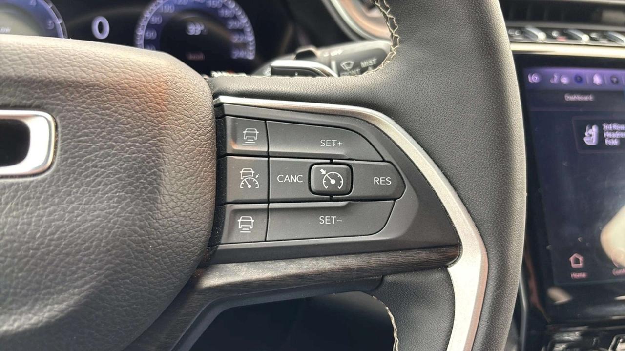 2024 Jeep Grand Cherokee L LIMITED L Photo