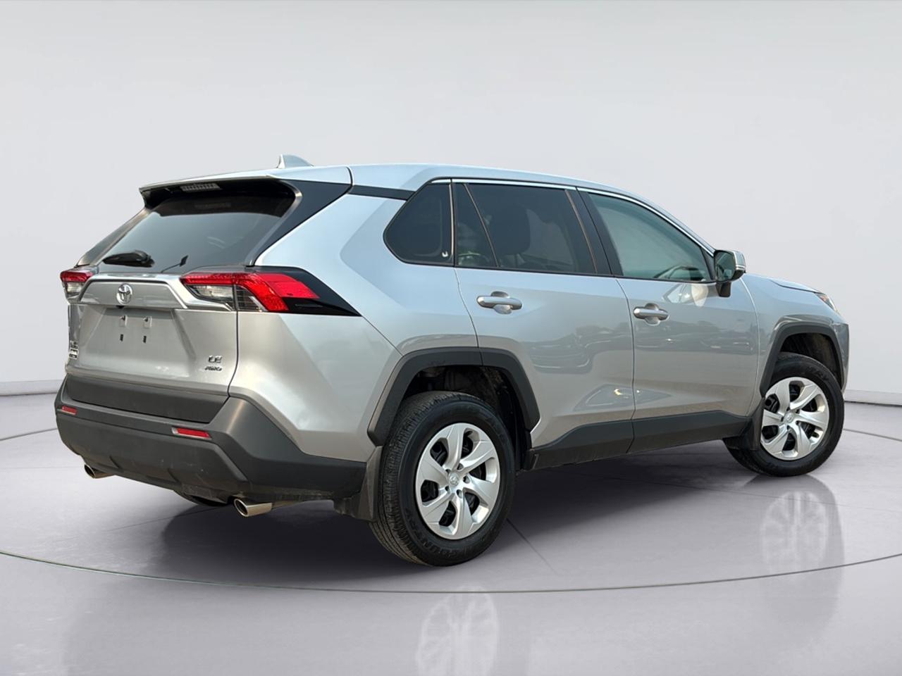 2024 Toyota RAV4 LE AWD Photo