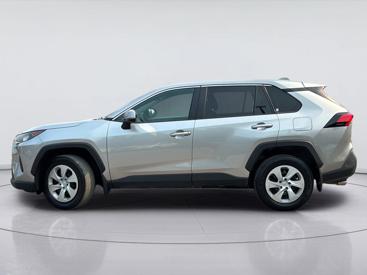 2024 Toyota RAV4 LE AWD Photo1