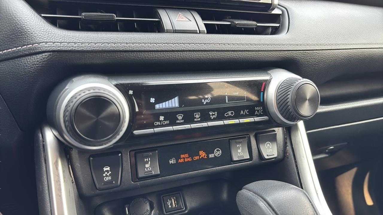 2024 Toyota RAV4 LE AWD Photo