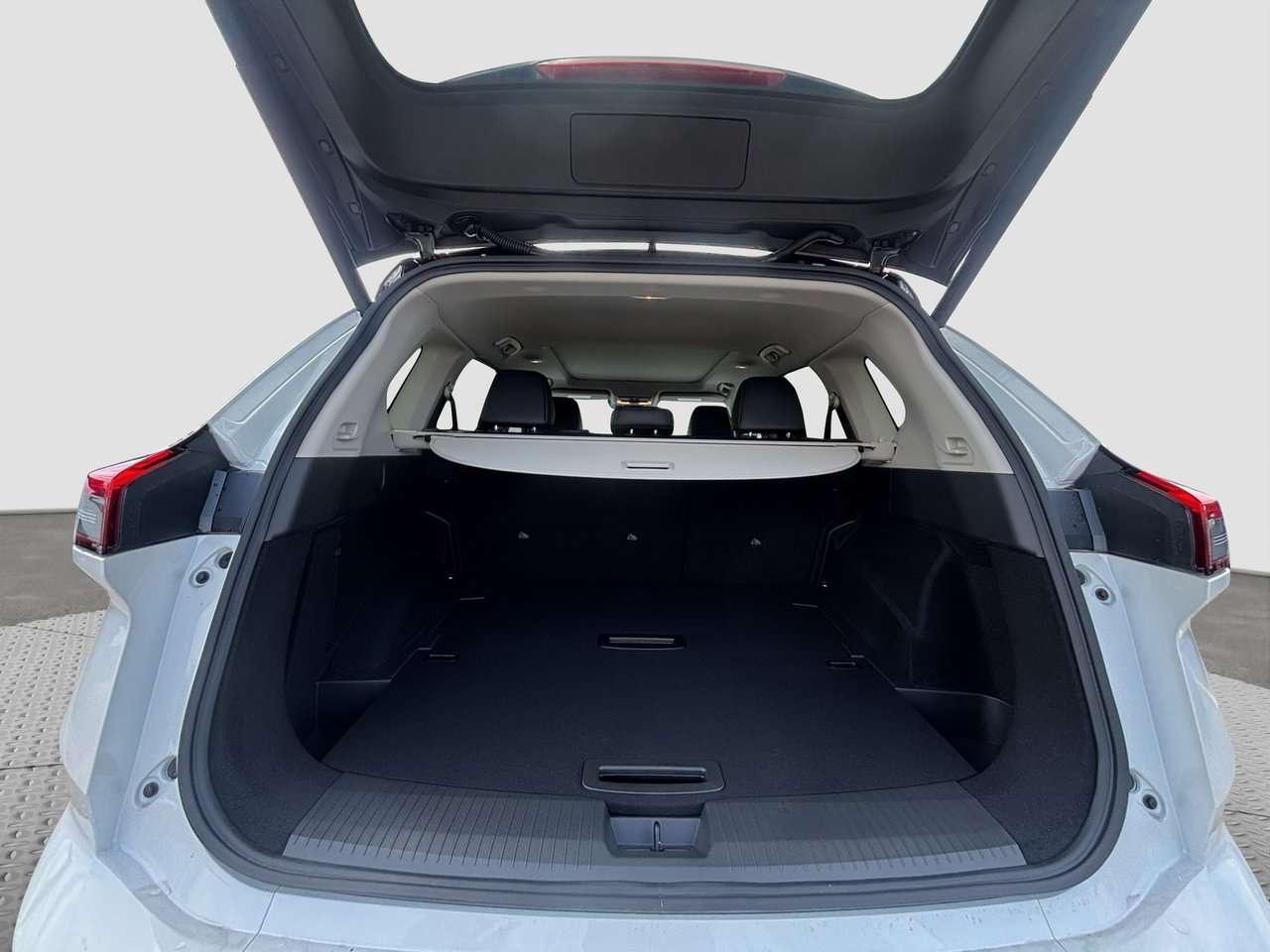 2026 Nissan Rogue Platinum DEMO SALE Photo