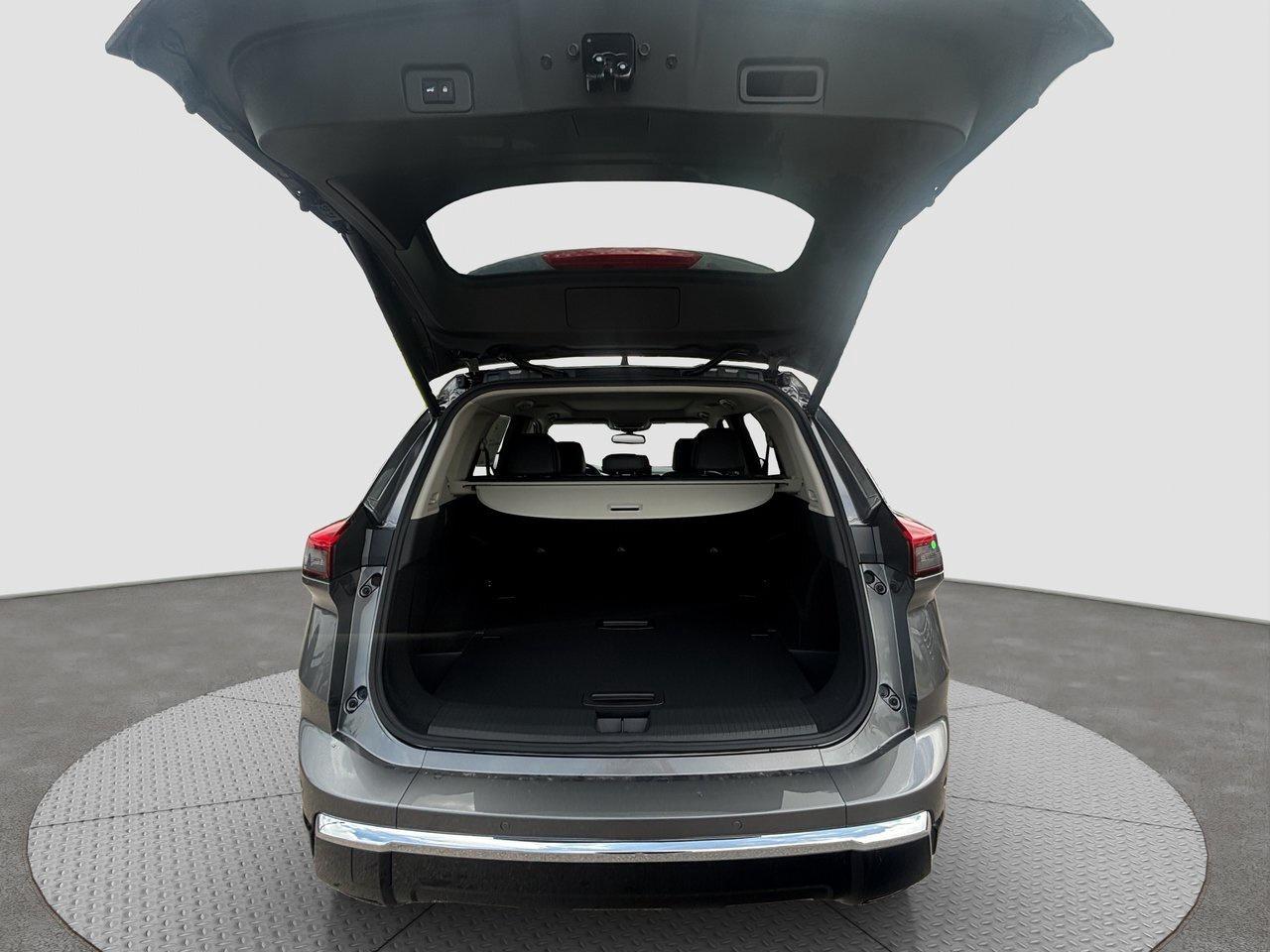 2026 Nissan Rogue Platinum Photo