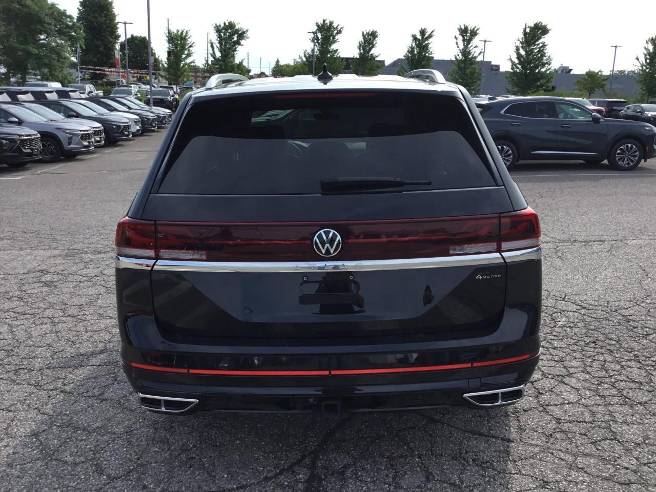 2024 Volkswagen Atlas 2.0 TSI Execline Photo