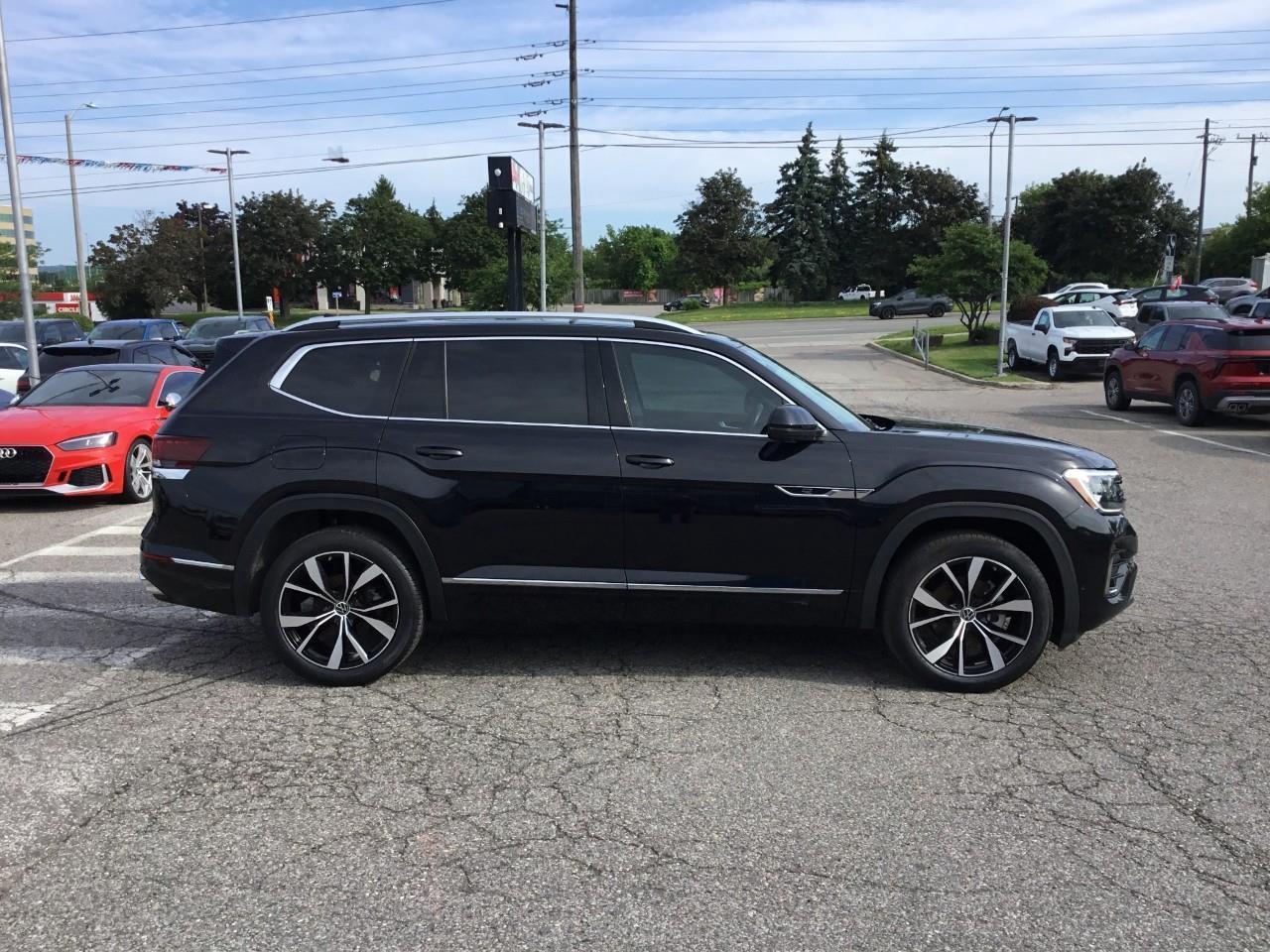 2024 Volkswagen Atlas 2.0 TSI Execline Photo