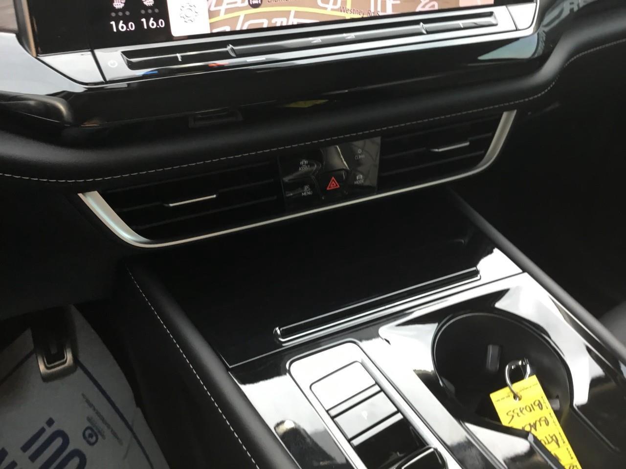 2024 Volkswagen Atlas 2.0 TSI Execline Photo
