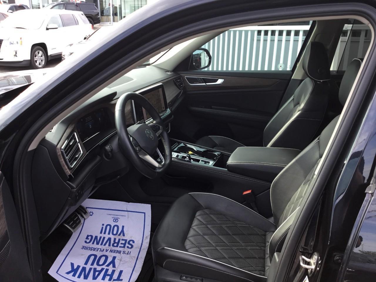 2024 Volkswagen Atlas 2.0 TSI Execline Photo