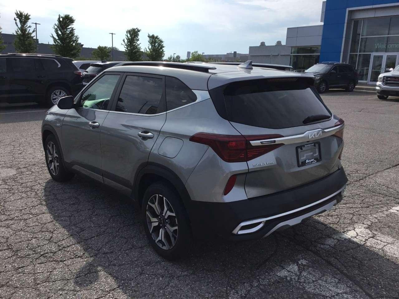 2023 Kia Seltos EX Photo