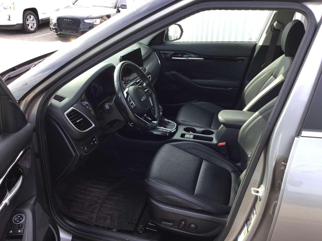2023 Kia Seltos EX Photo