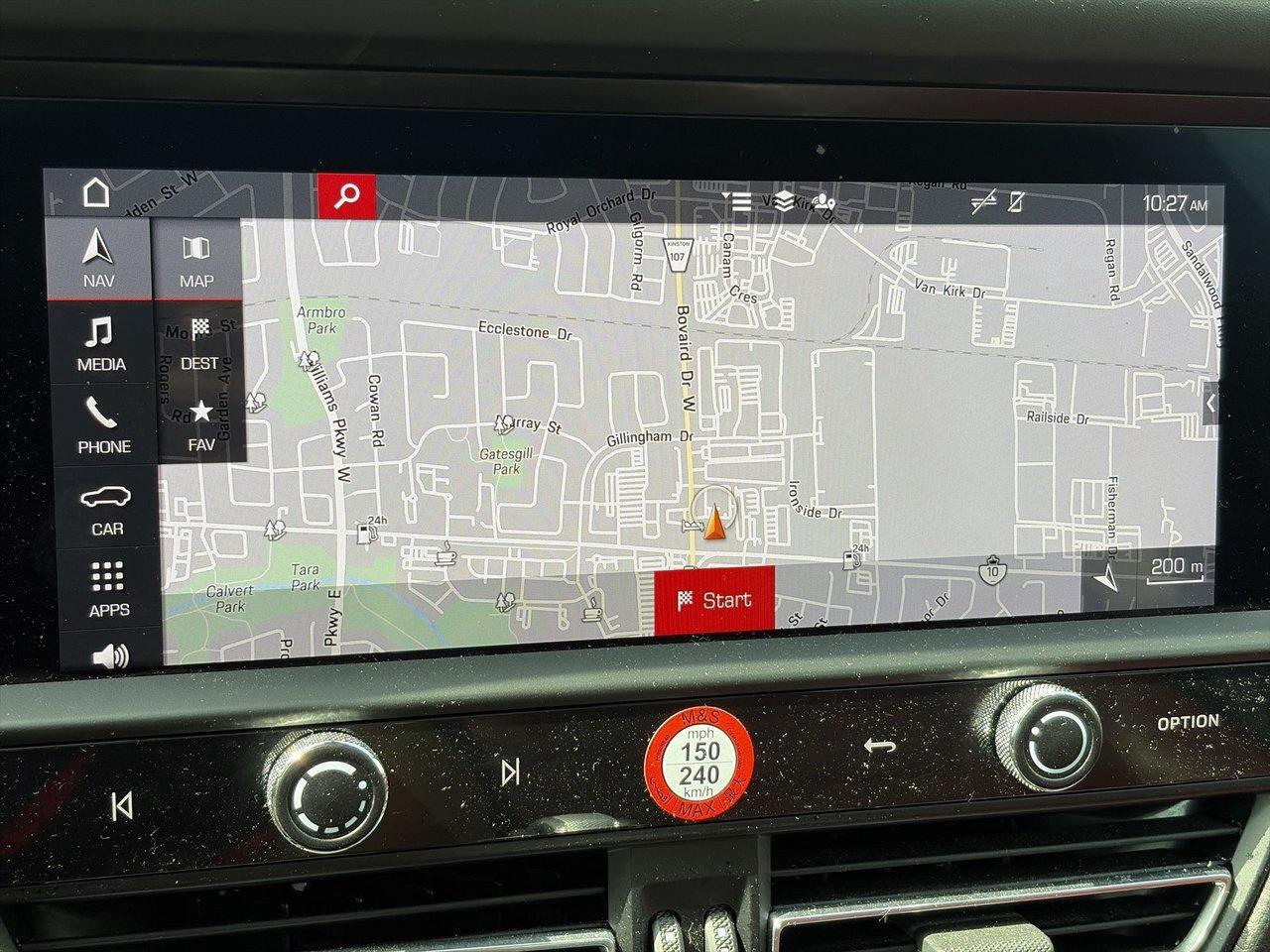 2024 Porsche Macan AWD Low KM   Red Interior   Heated Seats   Wireles Photo
