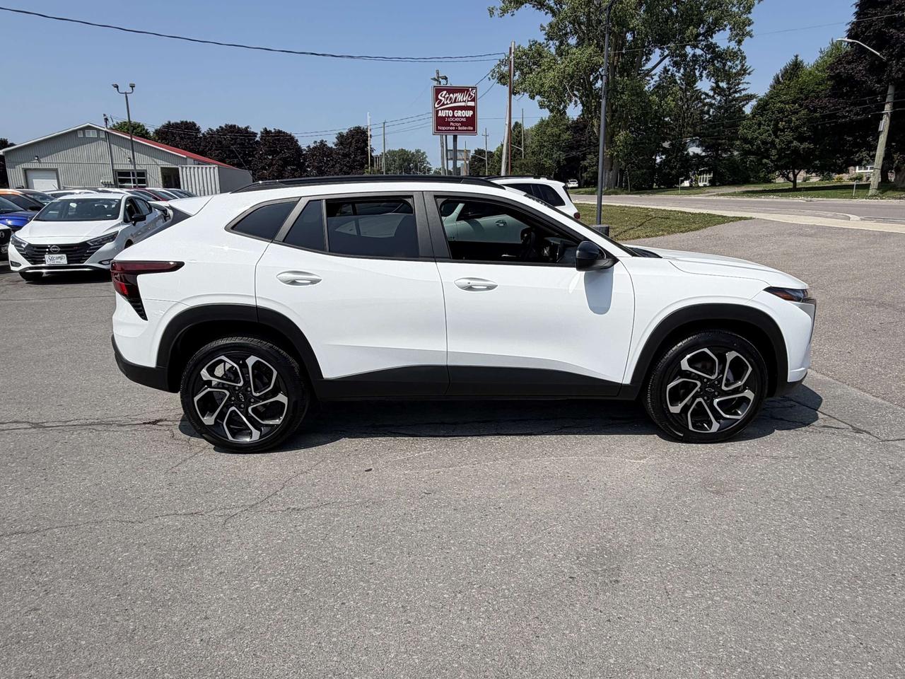2025 Chevrolet Trax 2RS/LEATHER/HEATED SEATS/BACK UP CAM/ BELLEVILLE Photo