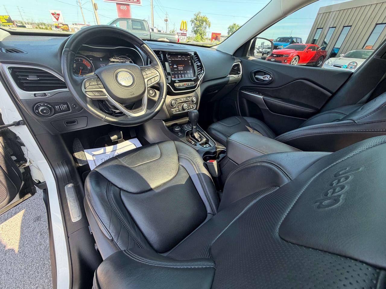 2019 Jeep Cherokee Limited AWD LEATHER/ROOF CALL NAPANEE 613-354-2100 Photo