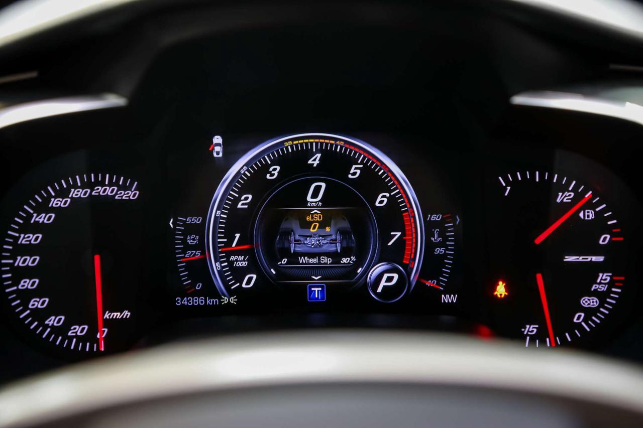 2016 Chevrolet Corvette Z06 2LZ CONVERTIBLE 650HP NOACCIDENT CARBONEXT Photo