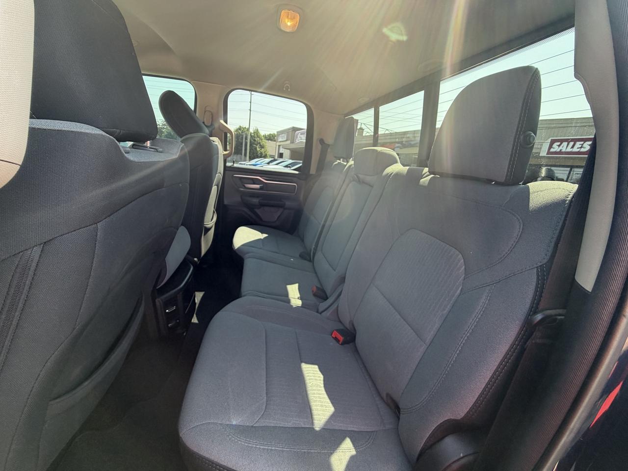 2020 RAM 1500 BIG HORN/4X4/BACK UP CAM/CALL PICTON 613-476-2188 Photo