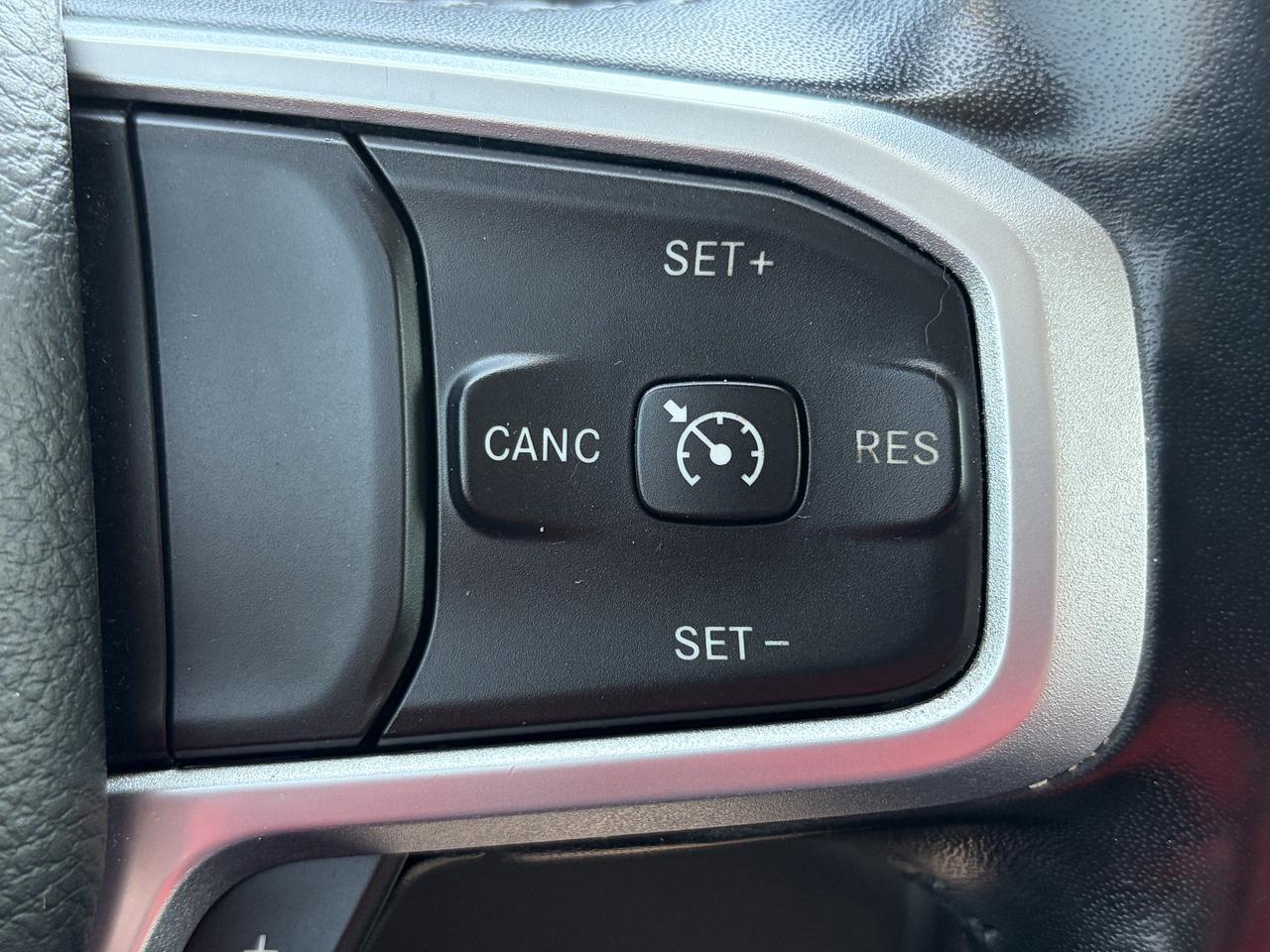 2020 RAM 1500 BIG HORN/4X4/BACK UP CAM/CALL PICTON 613-476-2188 Photo