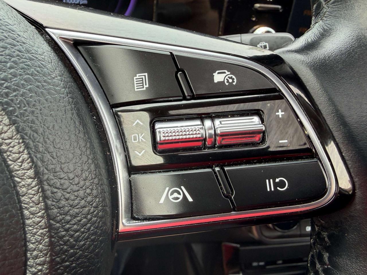 2021 Chevrolet 1500 High Country 5.3L  4x4  CALL NAPANEE  613-354-2100 Photo