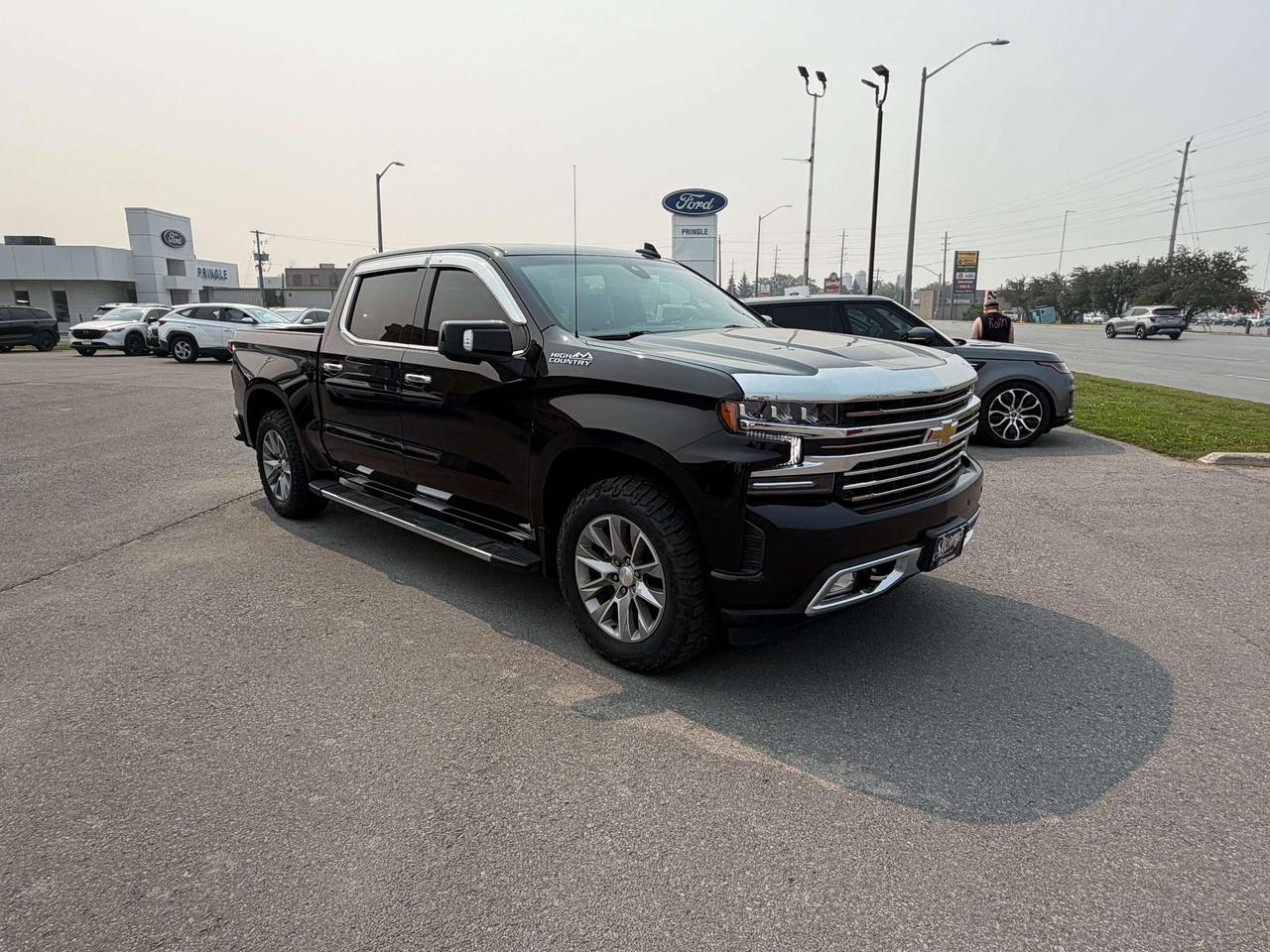 2021 Chevrolet 1500 High Country 5.3L  4x4  CALL NAPANEE  613-354-2100 Photo