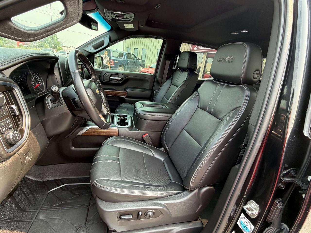 2021 Chevrolet 1500 High Country 5.3L  4x4  CALL NAPANEE  613-354-2100 Photo