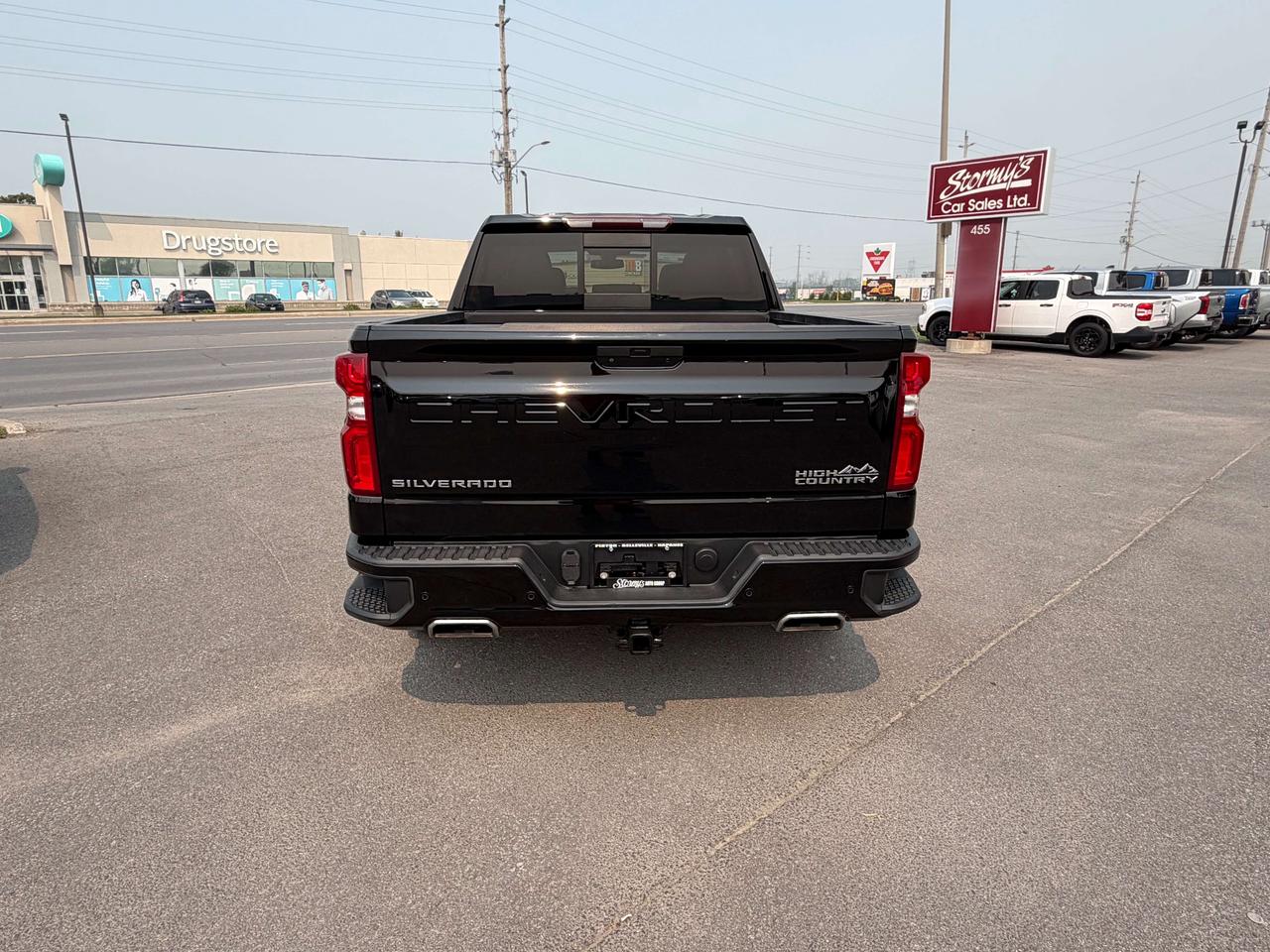 2021 Chevrolet Silverado 1500 High Country 5.3L  4x4  CALL NAPANEE  613-354-2100 Photo
