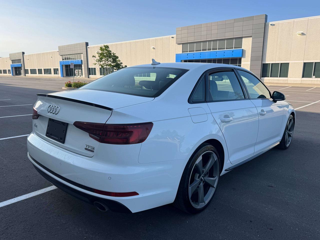 2018 Audi A4 Progressiv Photo