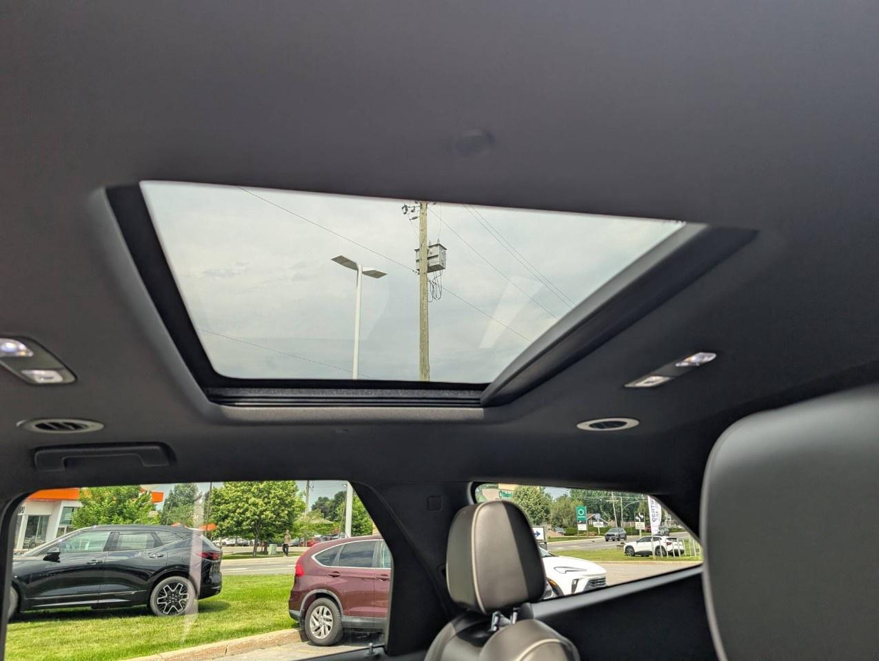 2024 Buick Enclave Avenir AWD Photo