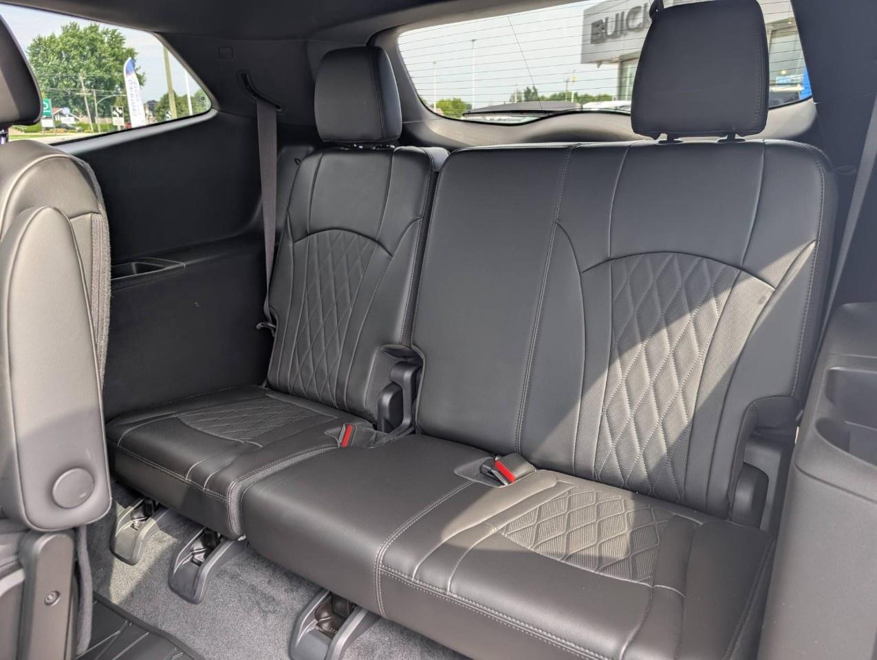 2024 Buick Enclave Avenir AWD Photo