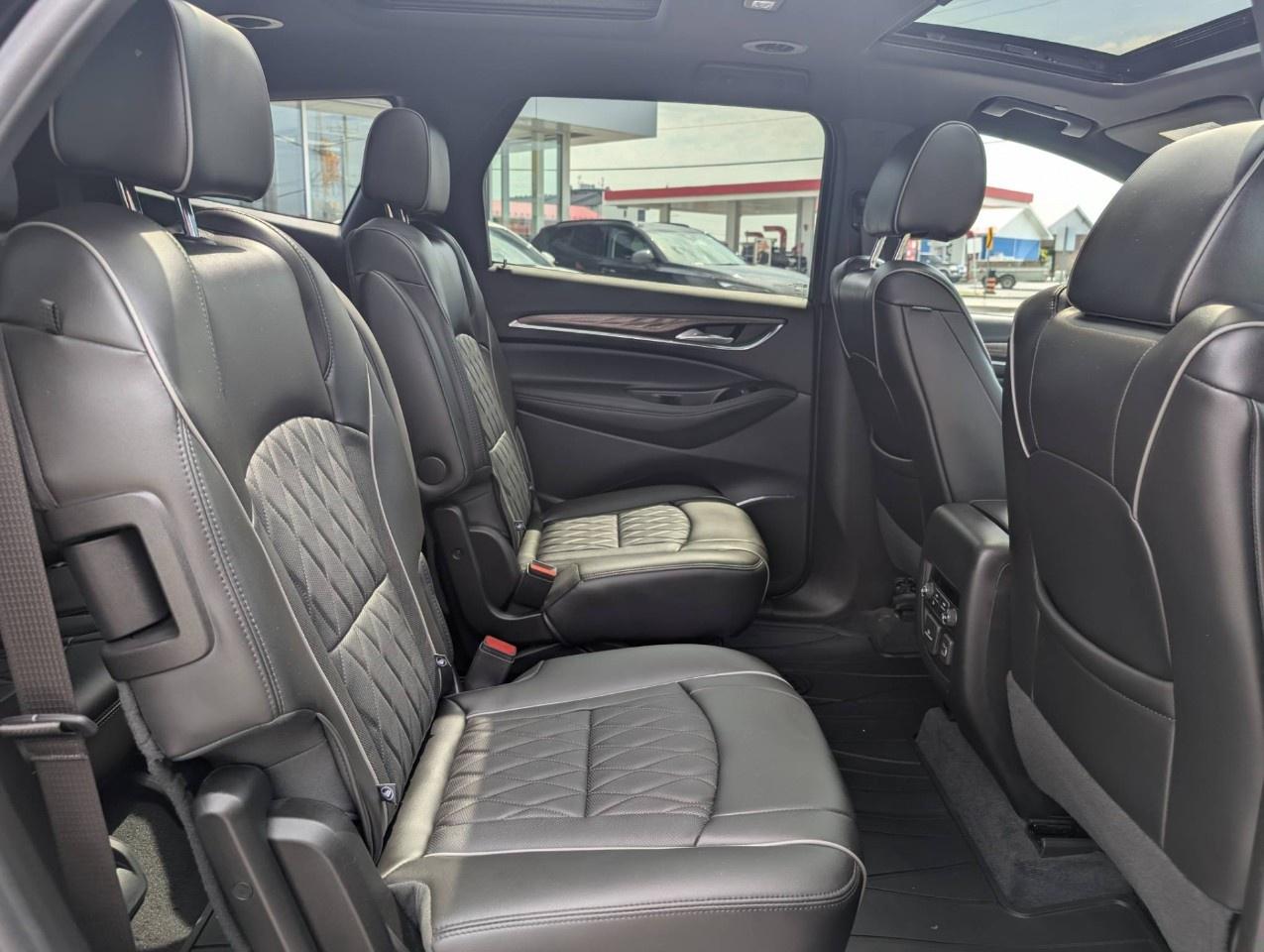 2024 Buick Enclave Avenir AWD Photo