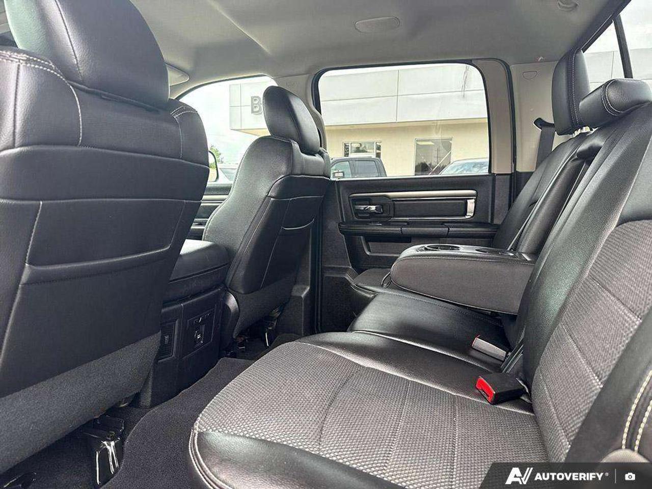 2015 RAM 1500 RUNNING BOARDS. SPRAY IN BEDLINER. TOW PKG. CERTIFIED. Photo