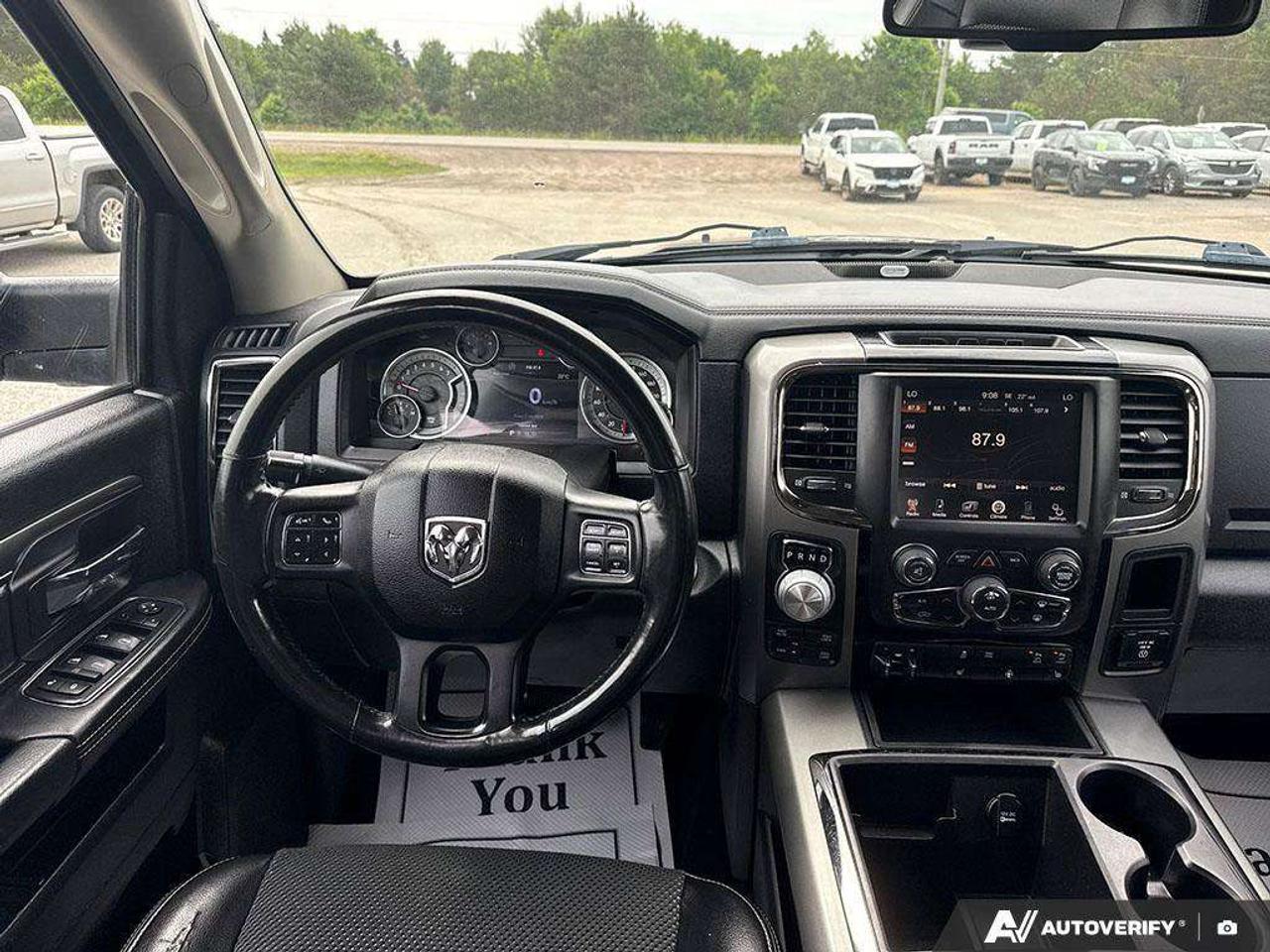2015 RAM 1500 RUNNING BOARDS. SPRAY IN BEDLINER. TOW PKG. CERTIFIED. Photo