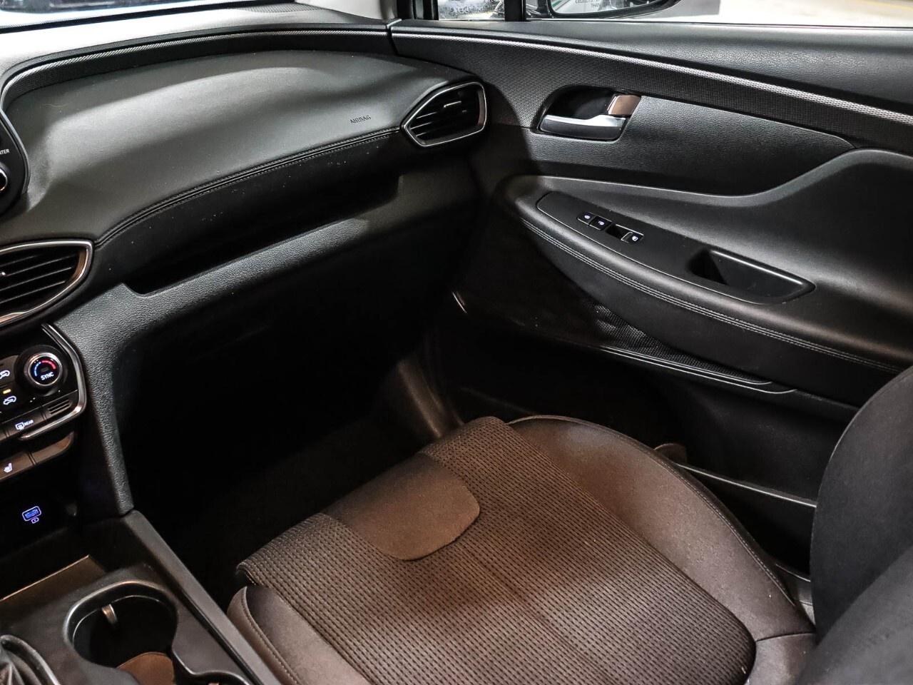 2020 Hyundai Santa Fe 2.4L Preferred AWD Photo