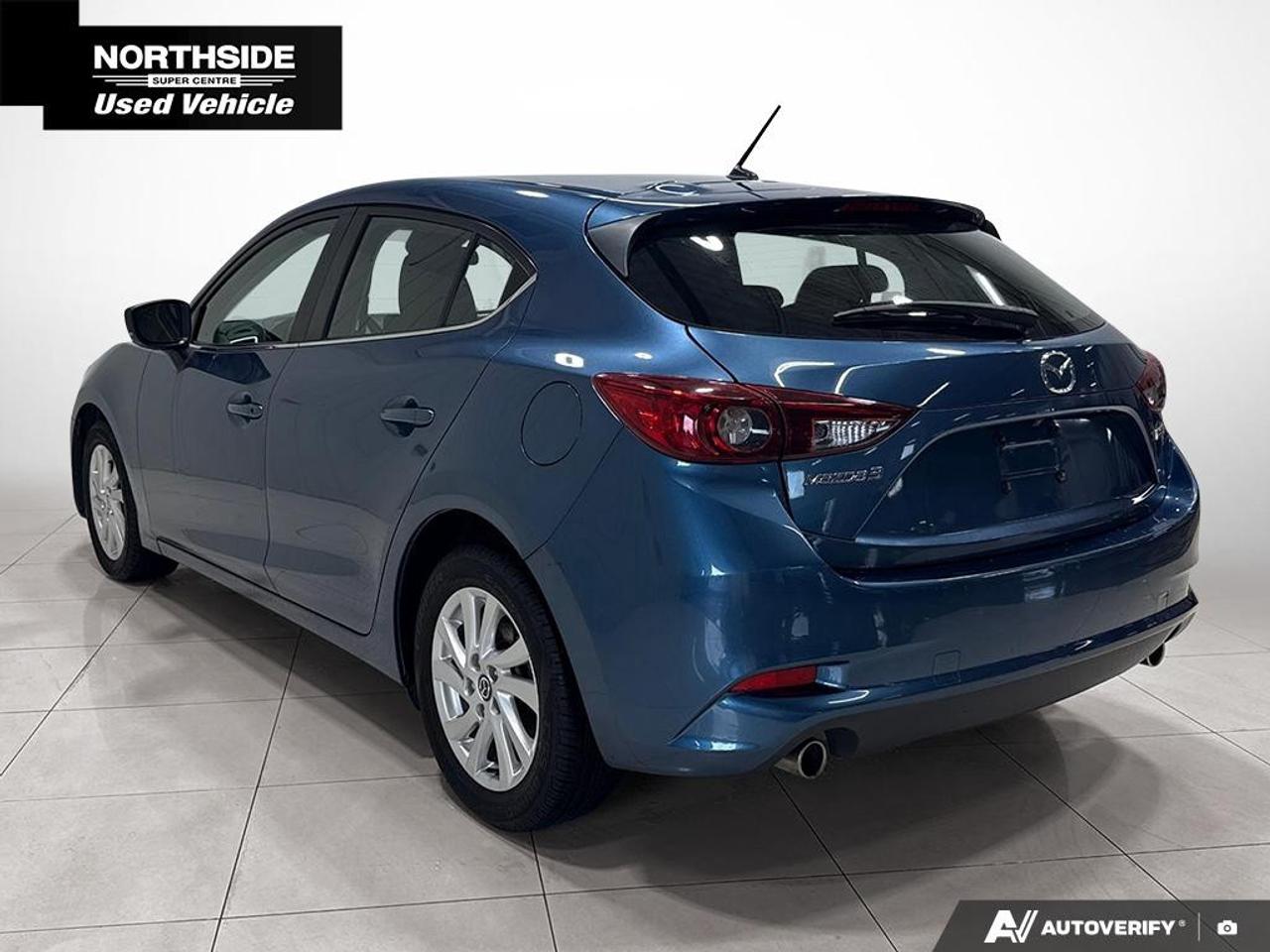 2017 Mazda MAZDA3 4DR HB SPORT AUTO GS Photo