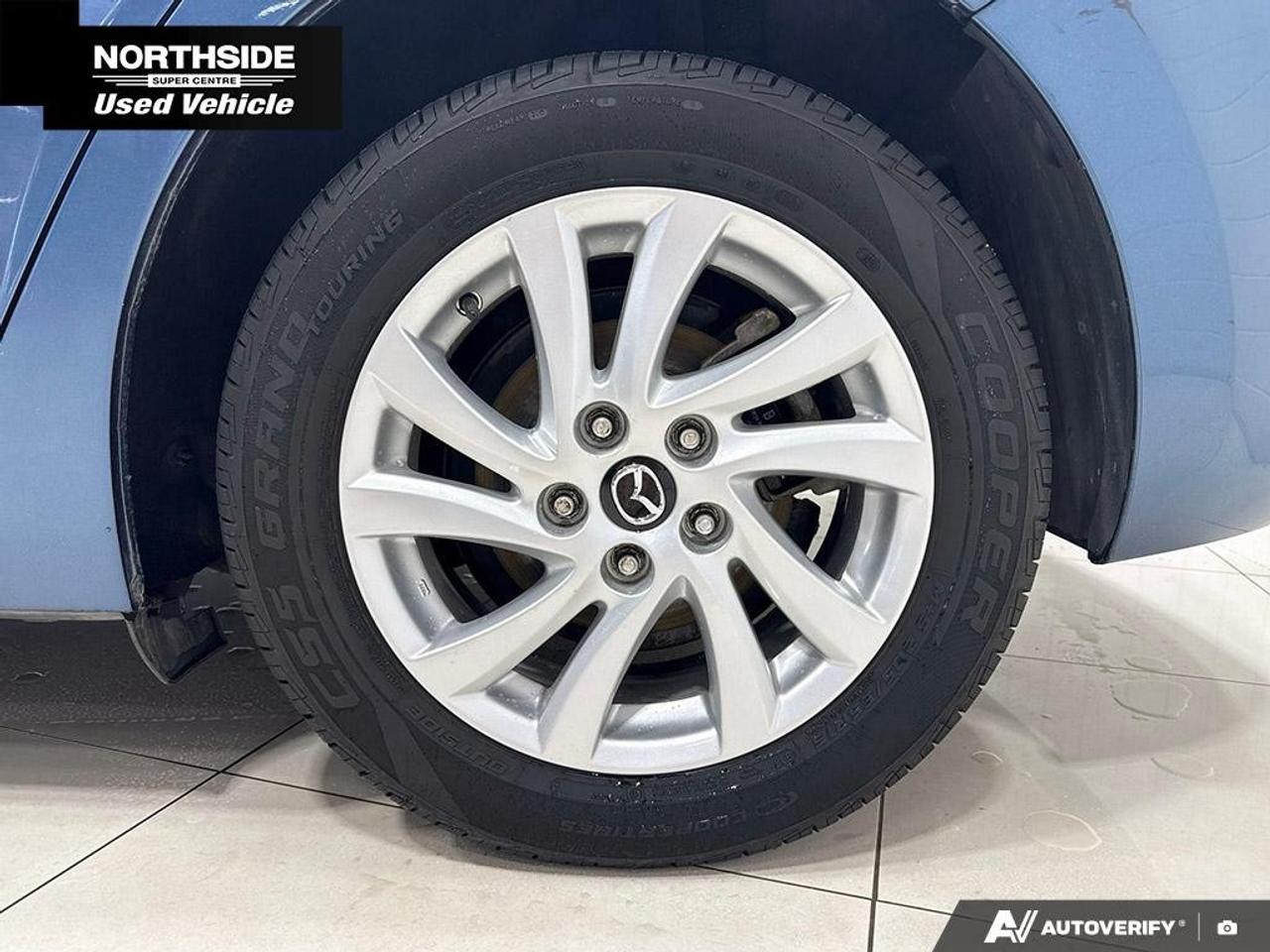 2017 Mazda MAZDA3 4DR HB SPORT AUTO GS Photo