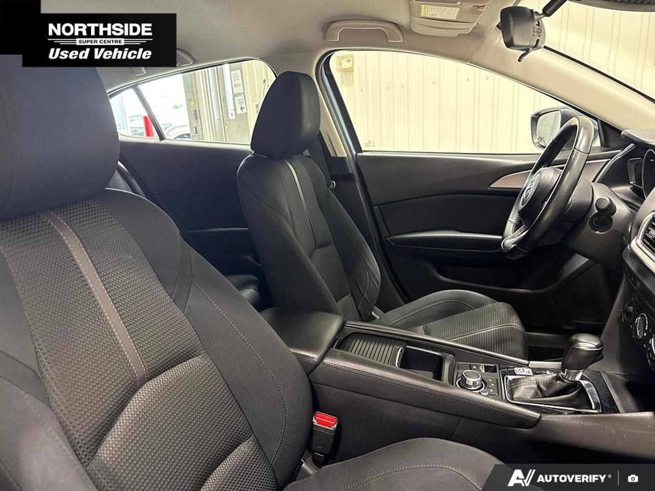 2017 Mazda MAZDA3 4DR HB SPORT AUTO GS Photo