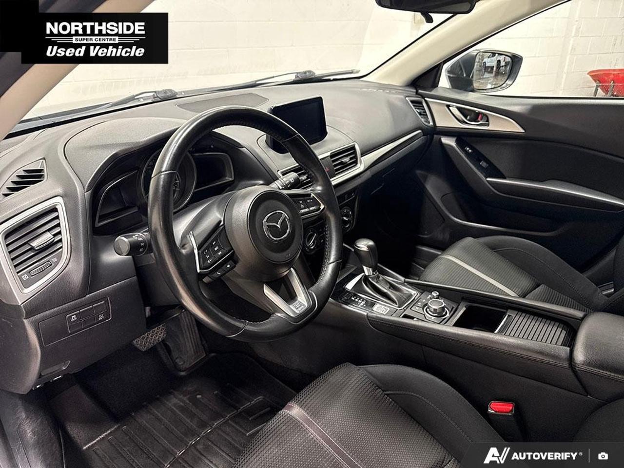 2017 Mazda MAZDA3 4DR HB SPORT AUTO GS Photo
