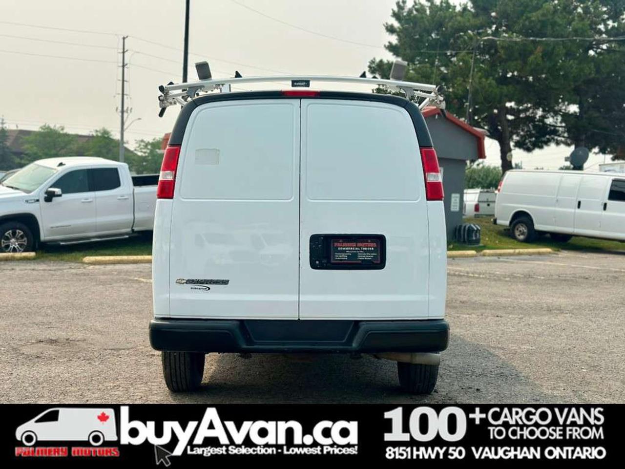 2021 Chevrolet Express 2500 Racks Shelves Divider    1 OWNER   CLEAN CARFAX Photo