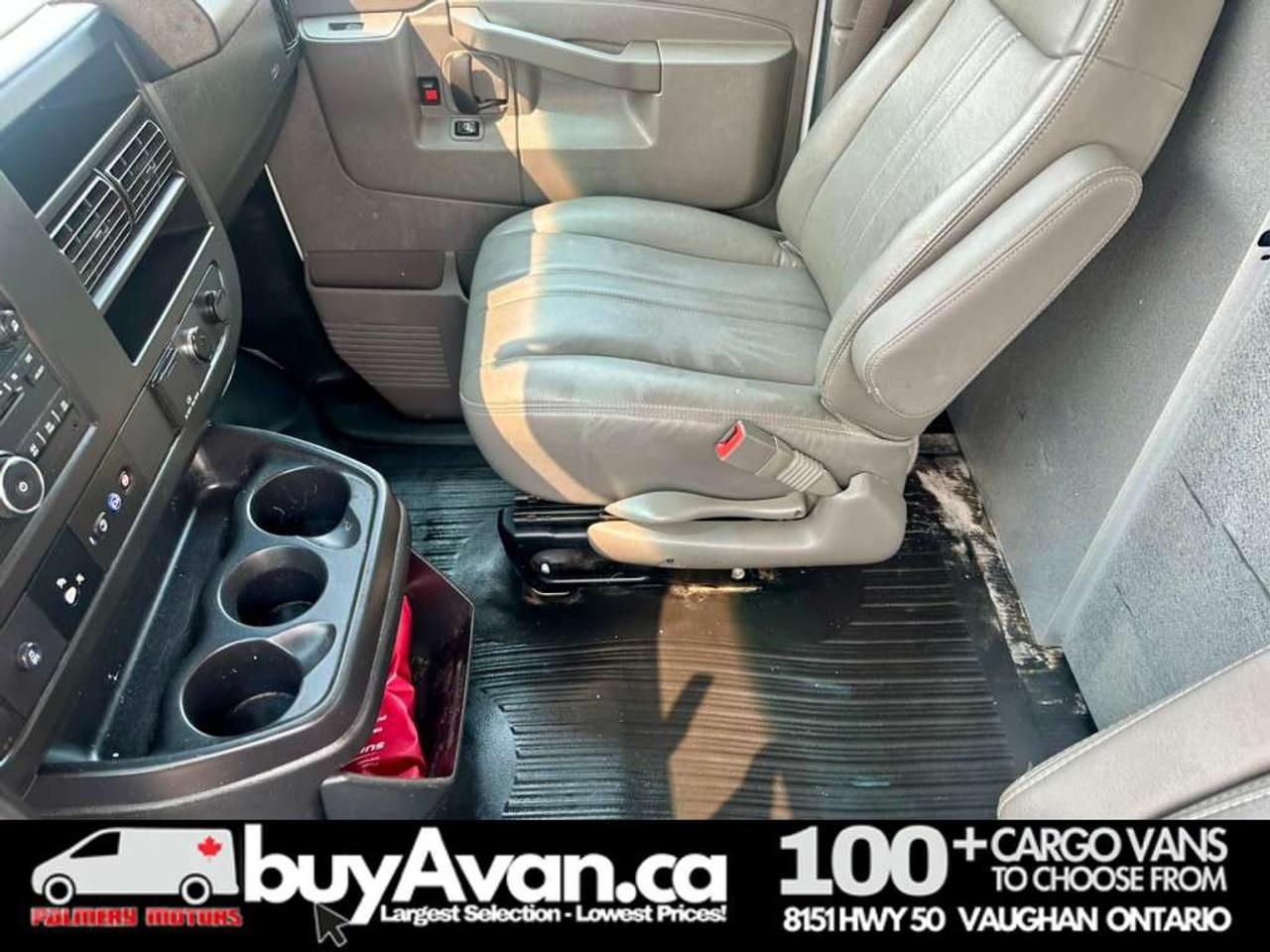 2021 Chevrolet Express 2500 Racks Shelves Divider    1 OWNER   CLEAN CARFAX Photo