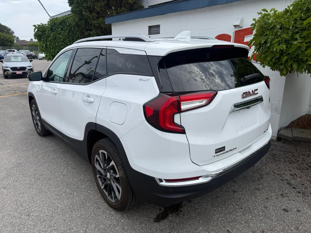 2022 GMC Terrain SLT All-wheel Drive Photo