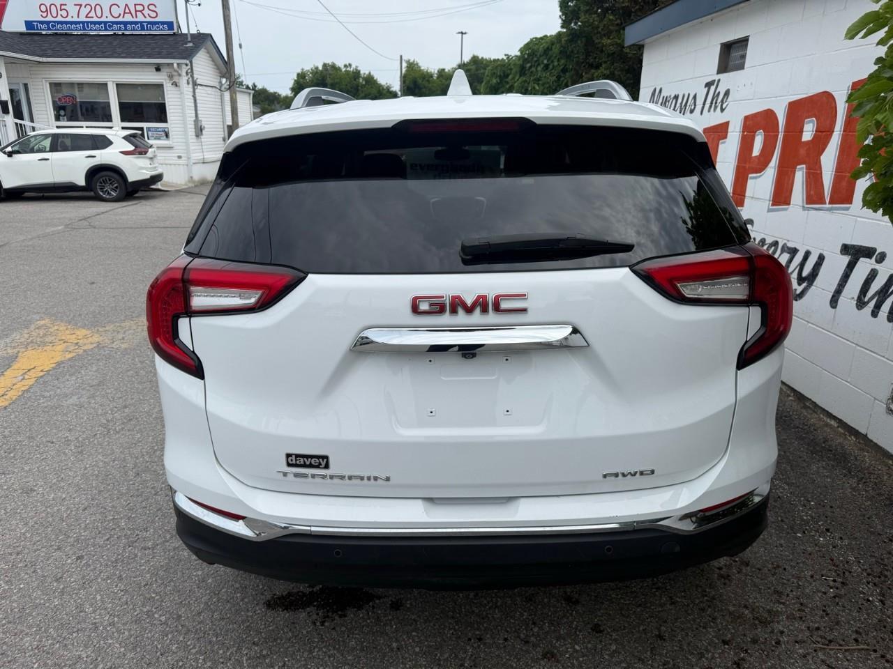 2022 GMC Terrain SLT All-wheel Drive Photo