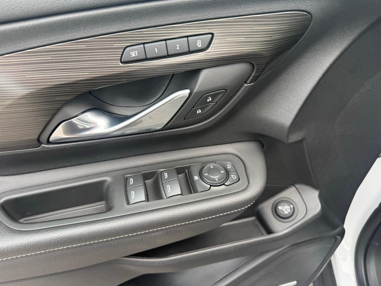 2022 GMC Terrain SLT All-wheel Drive Photo
