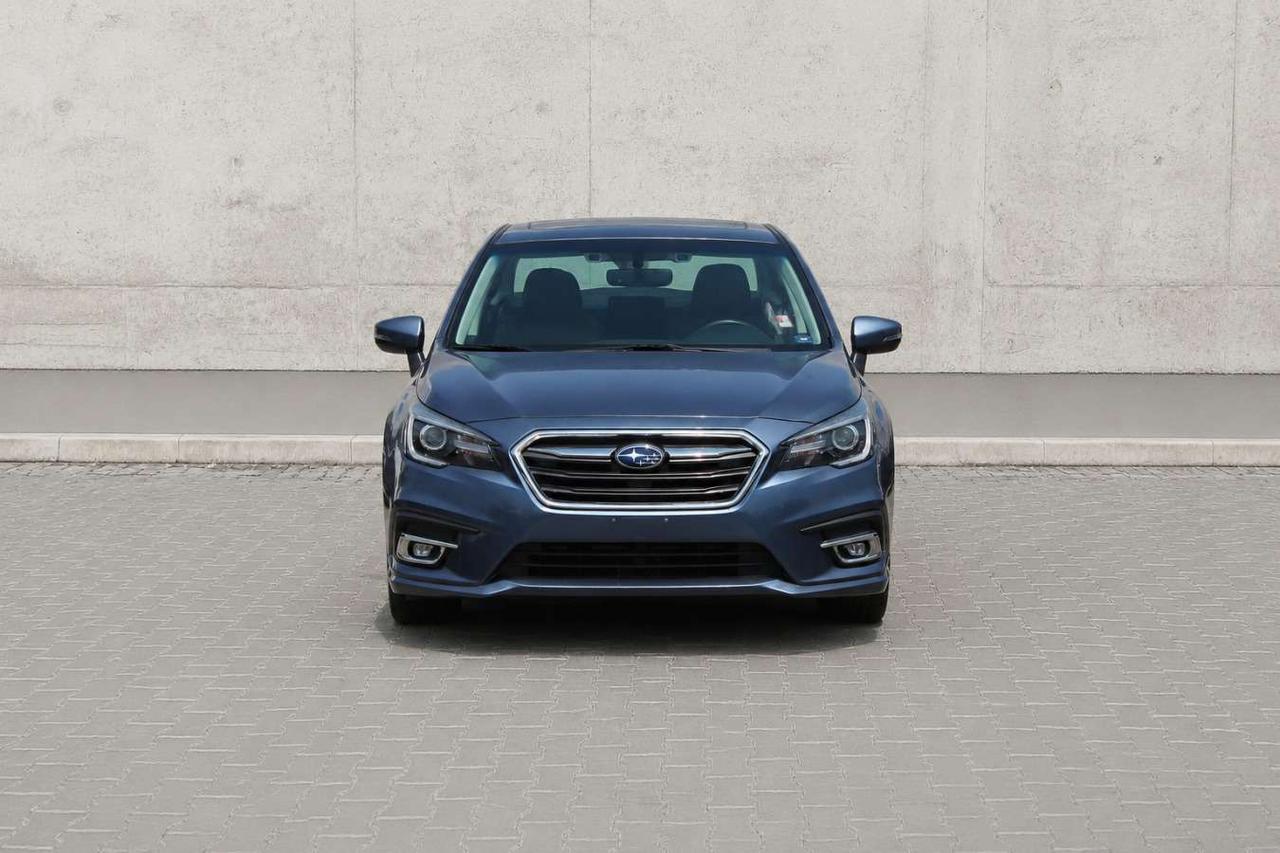 2018 Subaru Legacy Limited  ReverseCamera HtdSeats Sunroof AppleCarPl Photo5