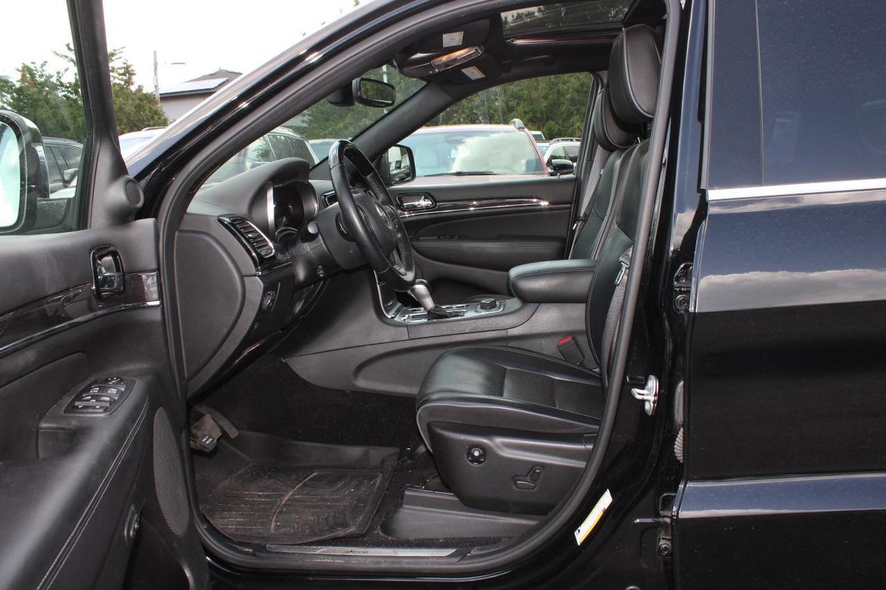 2021 Jeep Grand Cherokee Overland 4x4  Gps SiriusXM Moonroof BkpCam HtdSeat Photo