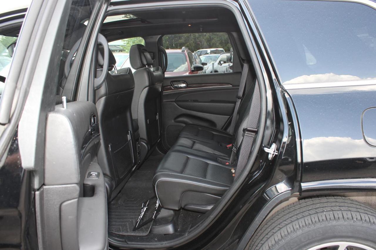 2021 Jeep Grand Cherokee Overland 4x4  Gps SiriusXM Moonroof BkpCam HtdSeat Photo