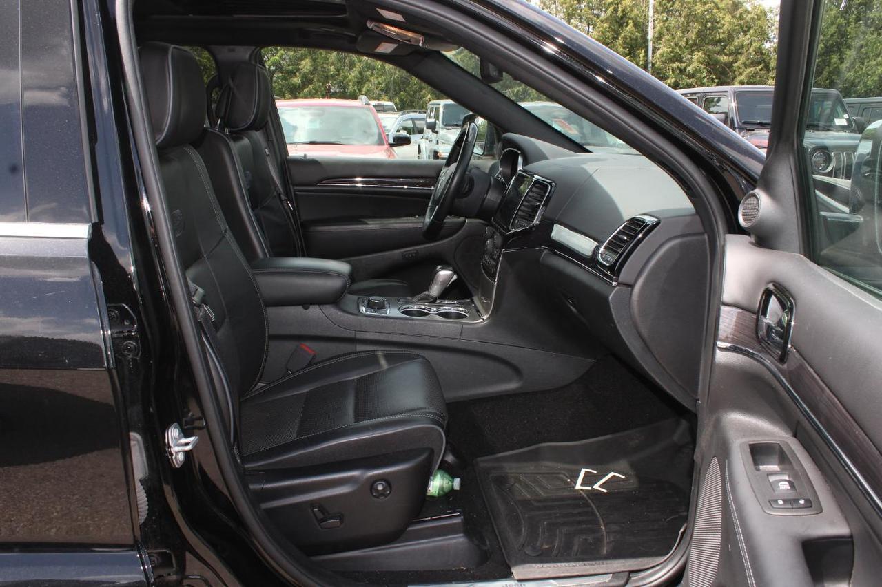 2021 Jeep Grand Cherokee Overland 4x4  Gps SiriusXM Moonroof BkpCam HtdSeat Photo