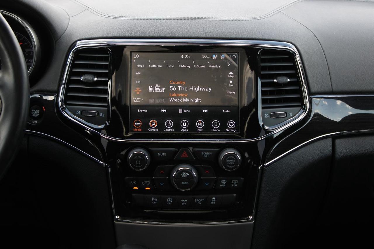 2021 Jeep Grand Cherokee Overland 4x4  Gps SiriusXM Moonroof BkpCam HtdSeat Photo