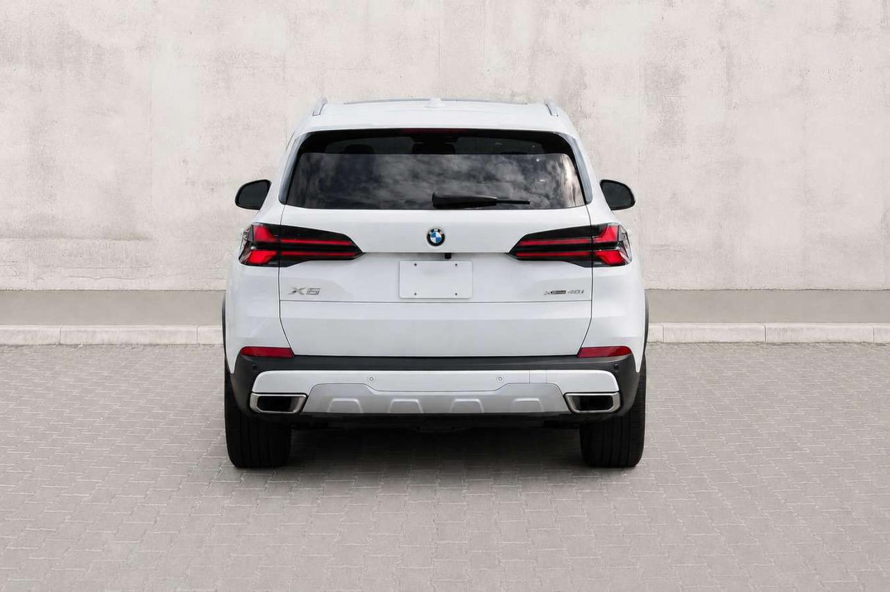 2024 BMW X5 Sport  Gps Moonroof BkpCam HtdSeats ParkingSensors Photo