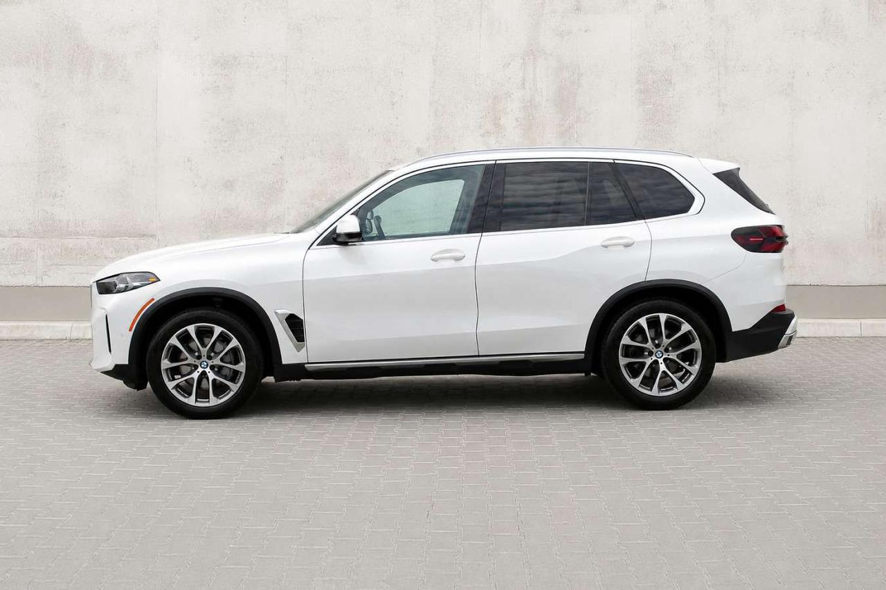 2024 BMW X5 Sport  Gps Moonroof BkpCam HtdSeats ParkingSensors Photo2